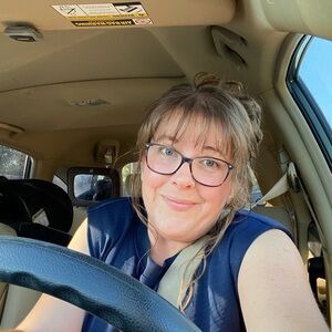 Meet your Posher, Shala